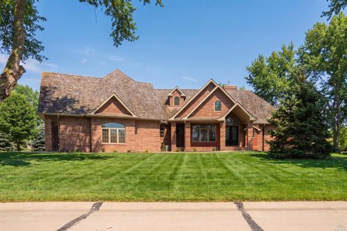 942 Spyglass Cir, Dakota Dunes, SD, 57049-5101 | Card Image
