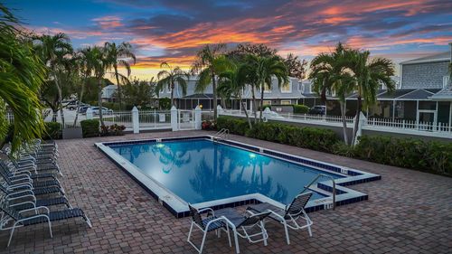 2003 Vision Dr, Palm Beach Gardens, FL, 33418-3852 | Card Image