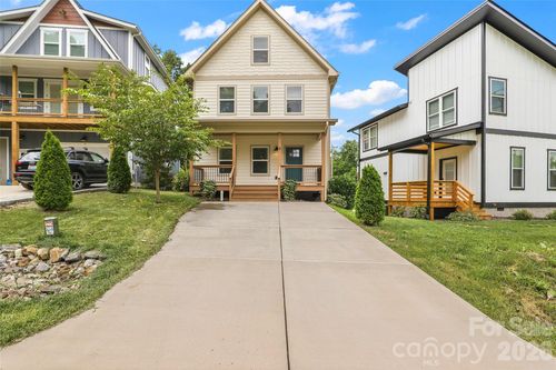 9 Hilldale Rd, Asheville, NC, 28803-1014 | Card Image