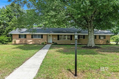 207 14th Ave, Atmore, AL, 36502-2703 | Card Image