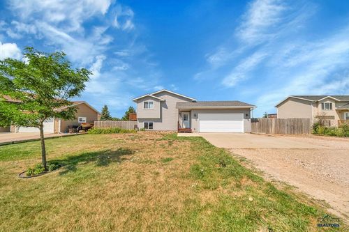 105 Janklow Ave, New Underwood, SD, 57761-2044 | Card Image