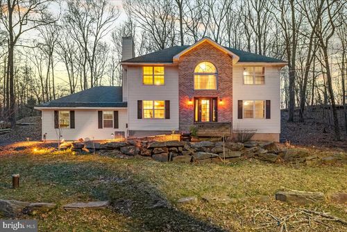 145 Marcelle Ter, TANNERSVILLE, PA, 18372-7778 | Card Image