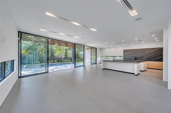 Open Concept Living | Image 10