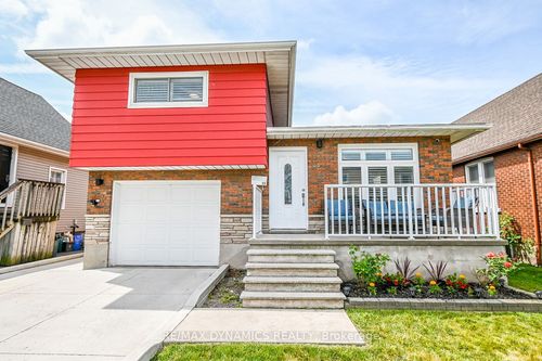 11 Garden St, Thorold, ON, L2V3H9 | Card Image