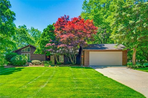 108 Wilchester Ln, Kernersville, NC, 27284-3724 | Card Image