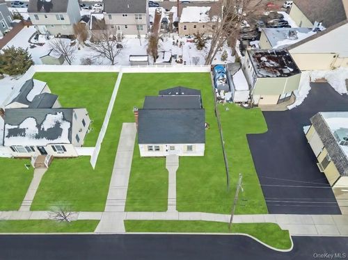 189 Ontario Ave, Massapequa, NY, 11758-3938 | Card Image