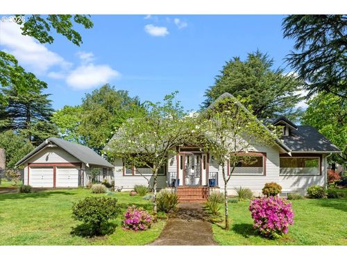 651 Se Manchester Pl, Portland, OR, 97202-9013 | Card Image