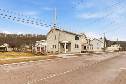 708 Walker St, Garrett, PA, 15542-8238 | Card Image