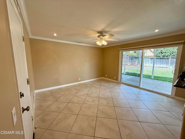 Family Room | Image 24