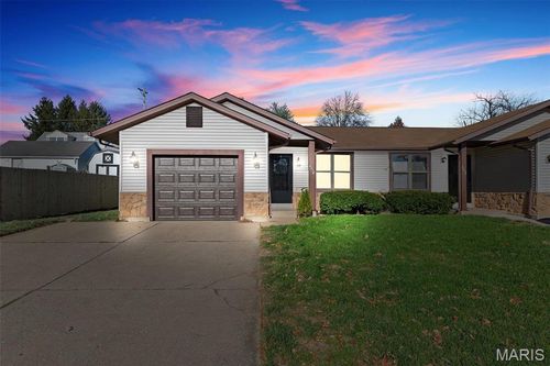 2287 N Village Dr, Saint Charles, MO, 63303-5191 | Card Image