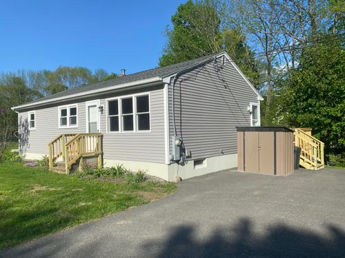 40 Lakeview Dr, Oakland, ME, 04963-4616 | Card Image