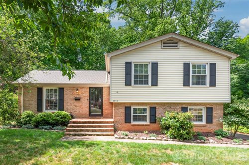 2912 Spring Valley Rd, Charlotte, NC, 28210-5434 | Card Image