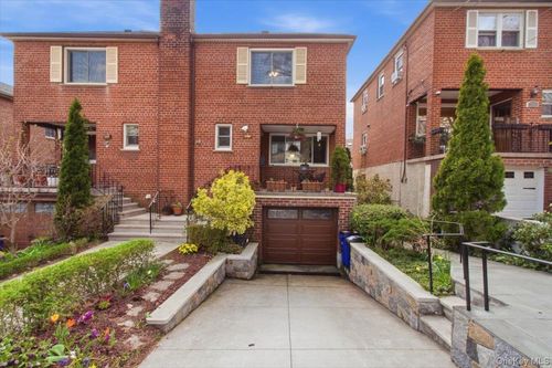 232 W 260th St, Bronx, NY, 10471-1830 | Card Image