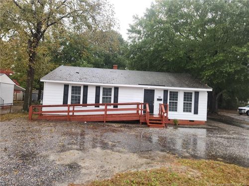 211 Owen Dr, Fayetteville, NC, 28304-3409 | Card Image