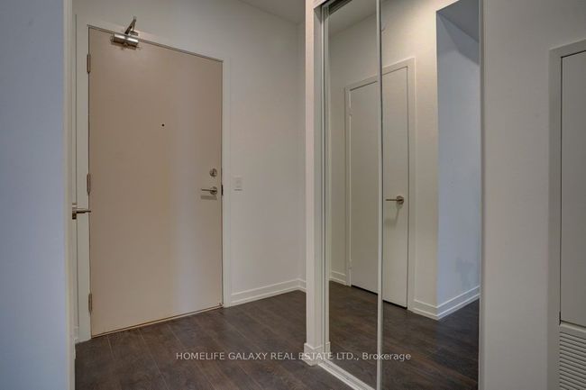 307 - 2020 Bathurst St, Condo with 2 bedrooms, 1 bathrooms and null parking in York ON | Image 4