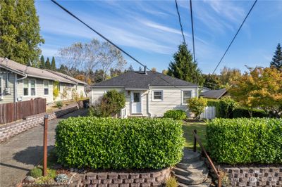 2975 38th Avenue Ne, House other with 2 bedrooms, 1 bathrooms and 1 parking in Tacoma WA | Image 1