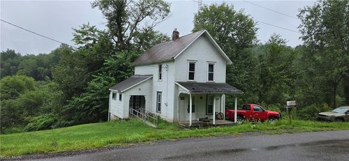 6448 Lindentree Rd Ne, Mineral City, OH, 44656-8968 | Card Image