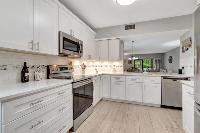 APT-101C - 300 N Highway A1a, Condo with 2 bedrooms, 2 bathrooms and null parking in Jupiter FL | Image 5