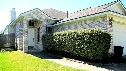 7905 Diamond Oak Drive, Texas City, TX, 77591 | Card Image