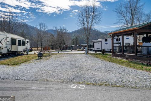 82 Holiday Rambler Ln, Dillard, GA, 30537-2138 | Card Image