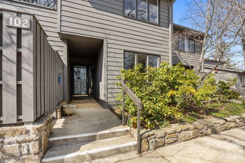 102 Crowfields Dr, Asheville, NC, 28803-3263 | Card Image