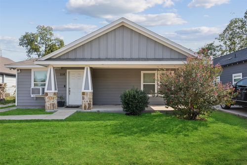 1116 E Hattie St, Fort Worth, TX, 76104-1511 | Card Image