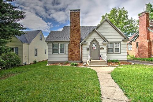 1935 W Forest Ave, Decatur, IL, 62522-2650 | Card Image