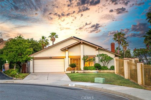 5870 Winncliff Dr, Jurupa Valley, CA, 92509-5352 | Card Image