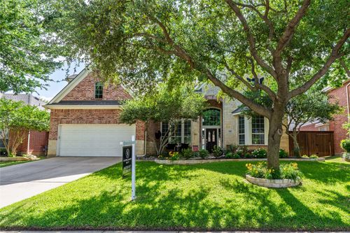 905 Water Oak Dr, Grapevine, TX, 76051-8256 | Card Image