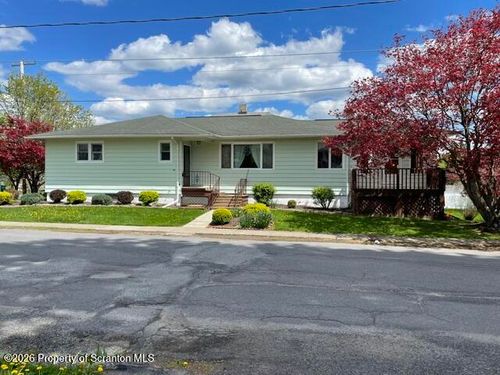101 Orchard St, Moscow, PA, 18444-9078 | Card Image