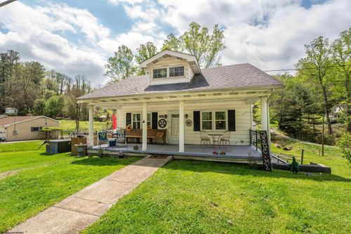 688 E Grafton Rd, Fairmont, WV, 26554-5670 | Card Image