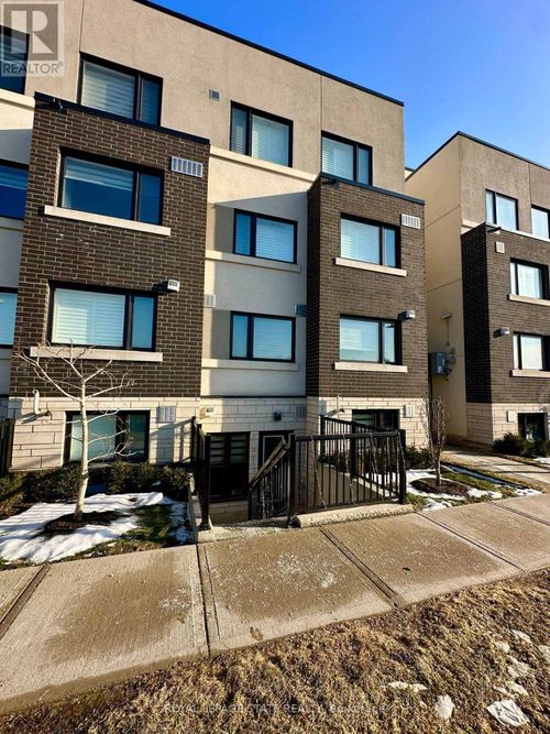215-1137 Cooke Boulevard, Burlington (LaSalle), ON, L7T0C3 | Card Image