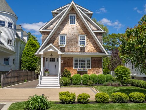275 Lalley Blvd, Fairfield, CT, 06824-6709 | Card Image