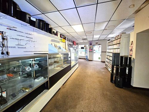 9718 Franklin Ave, Franklin Park, IL, 60131-1702 | Card Image