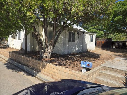 619 W Gilman St, Banning, CA, 92220-2325 | Card Image