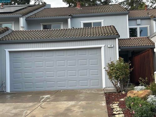 105 Via Cabrera Ln, Martinez, CA, 94553-4062 | Card Image