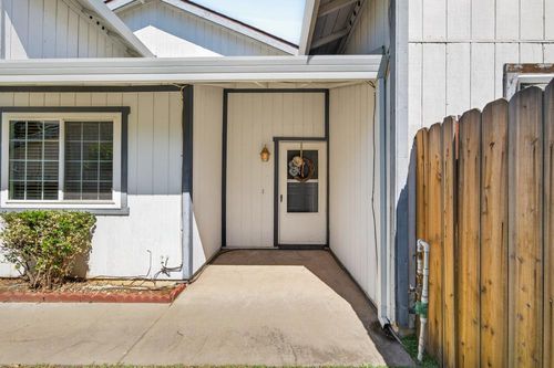 9353 Aizenberg Circle, Elk Grove, CA, 95624 | Card Image