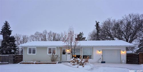 214 Clinton Pl, Swift Current, SK, S9H4K2 | Card Image