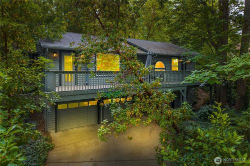 7600 Highland Park Way Sw, Seattle, WA, 98106-2097 | Card Image
