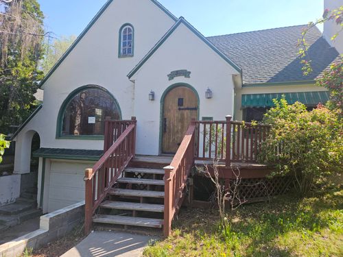 1321 Pacific Ter, Klamath Falls, OR, 97601-1832 | Card Image