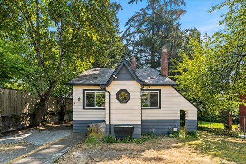 308 Holly Ave, Nanaimo, BC, V9S3M2 | Card Image