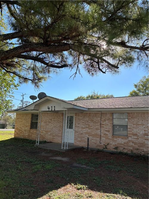 411 Hickory Street, Calvert, TX, 77837 | Card Image