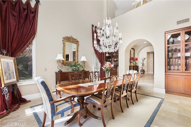 Formal Dining | Image 11
