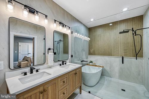 375 Equestrian Landing Trl, BUMPASS, VA, 23024-4444 | Card Image