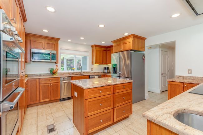 123 Stephen Dr, House other with 5 bedrooms, 4 bathrooms and null parking in Goffstown NH | Image 7