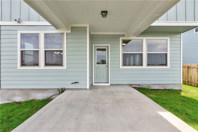 741 Twisted Oaks Ln, House other with 3 bedrooms, 3 bathrooms and null parking in Buda TX | Image 25