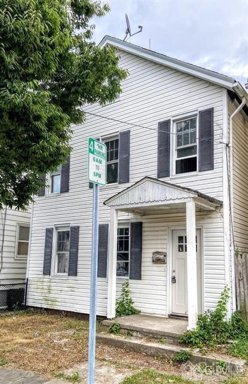 131 Augusta St, South Amboy, NJ, 08879-1704 | Card Image
