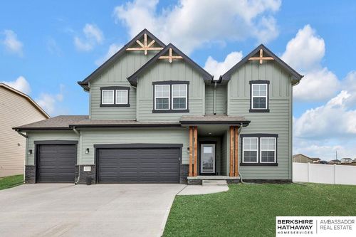 11013 Windward Ave, Papillion, NE, 68046-5910 | Card Image