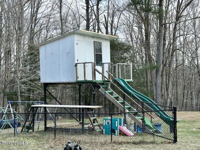 279 Goss Hill Rd, House other with 4 bedrooms, 2 bathrooms and 6 parking in Huntington MA | Image 22
