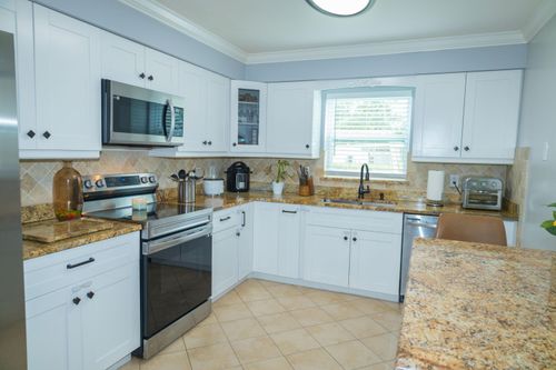411 Forest Estate Dr, West Palm Beach, FL, 33415-2423 | Card Image
